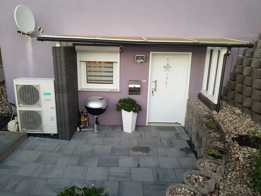 Holiday Apartment \"Lila Pause\" with Private Terrace & Wi-Fi - Image 1