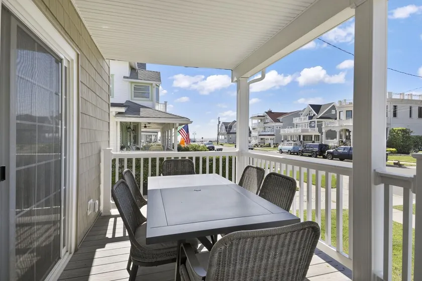 Oceanview 4 HOUSES to BEACH!  6 beach passes, chairs, towels, umbrellas included - Image 1
