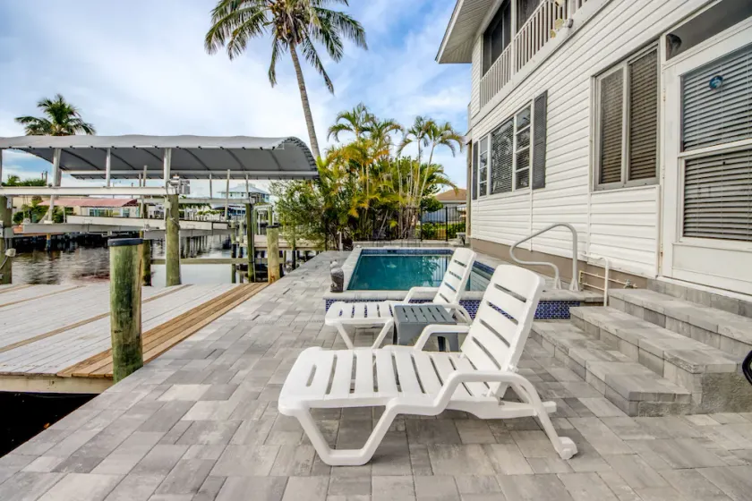 Gulf Coast Hidden Jewel - Image 1