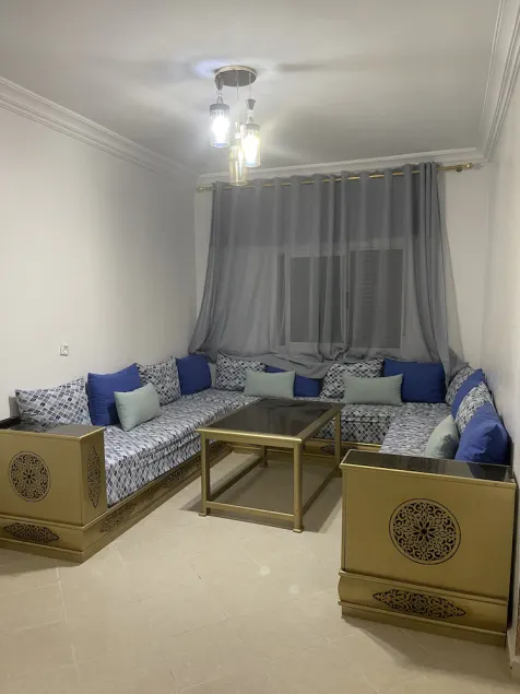 Apartment on Residence with picsine - Image 1