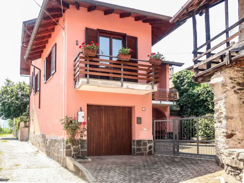 Wonderful private villa for 6 people with WIFI, TV, patio and pets allowed - Image 1