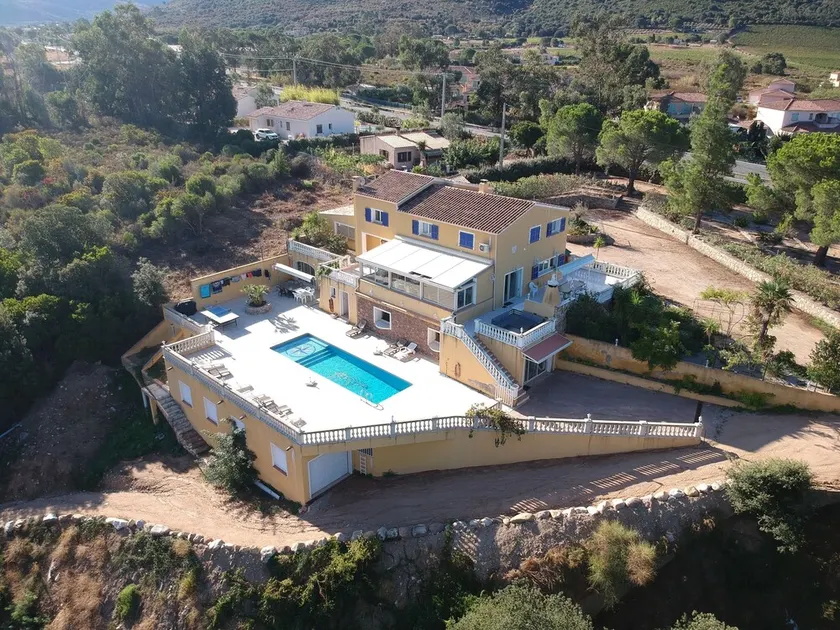 Villa Le Clos des Chênes 300m2 with swimming pool sleeps 19 - Image 1