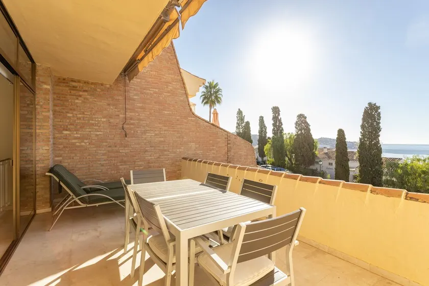 Appartement « Los Girasoles » avec vue sur la mer, Wi-Fi et terrasse - Image 1