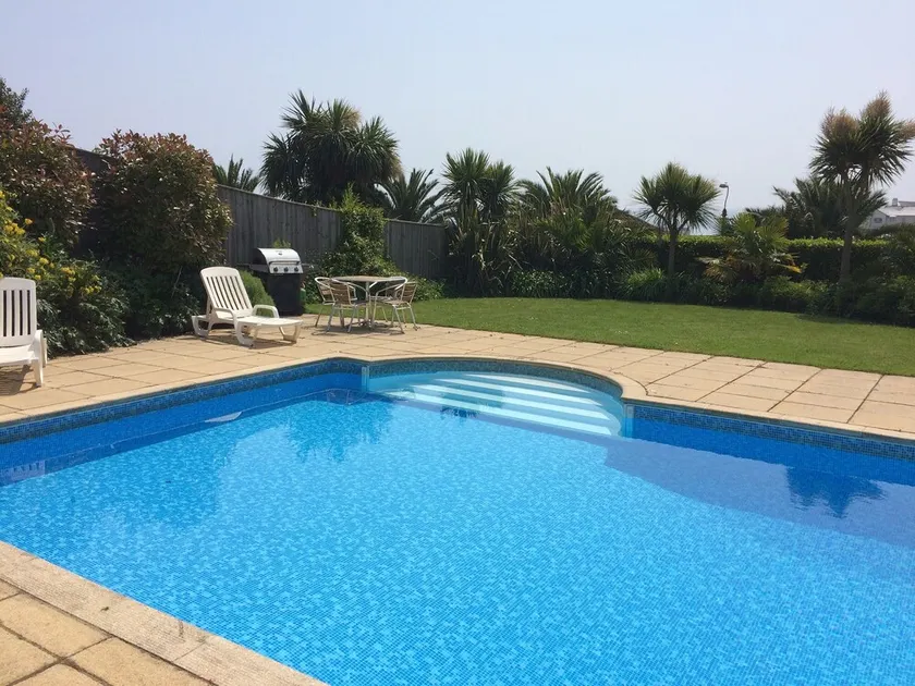 The Cottage - Goodrington Lodge - Image 1