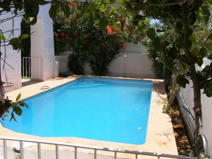 Precioso apartamento en planta baja en una villa - Image 1