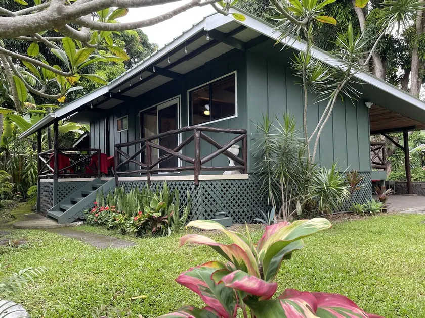 Private cottage above Kona surrounded by coffee farms. - Image 1