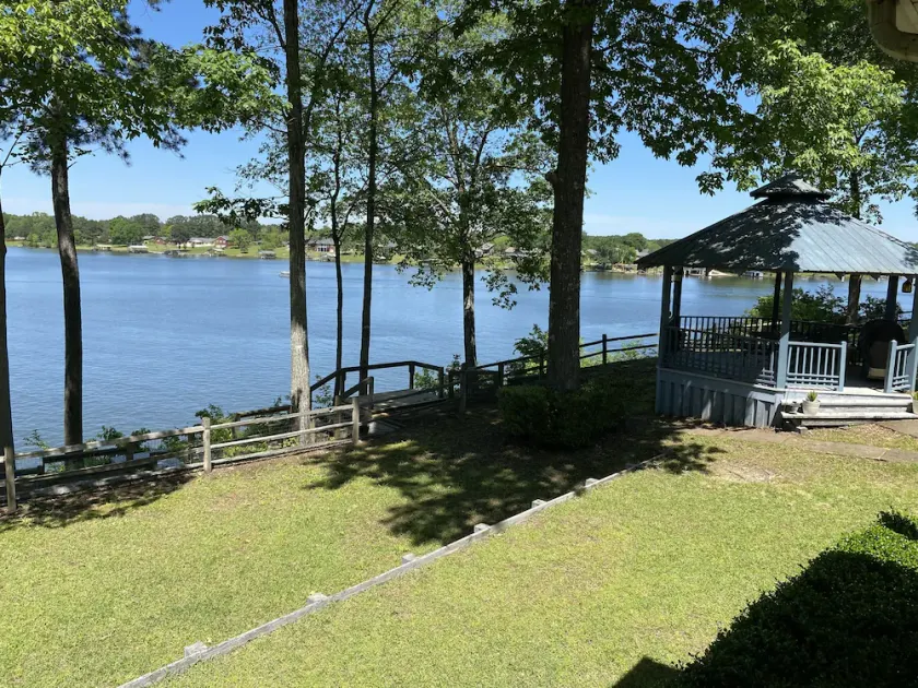 LAKEFRONT Haus am Lake Tuscaloosa - vor kurzem renoviert! - Image 1