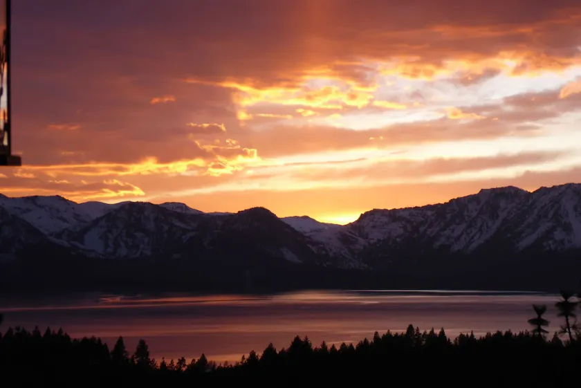 Maison de ville améliorée avec une vue imprenable sur le lac Tahoe - Image 1