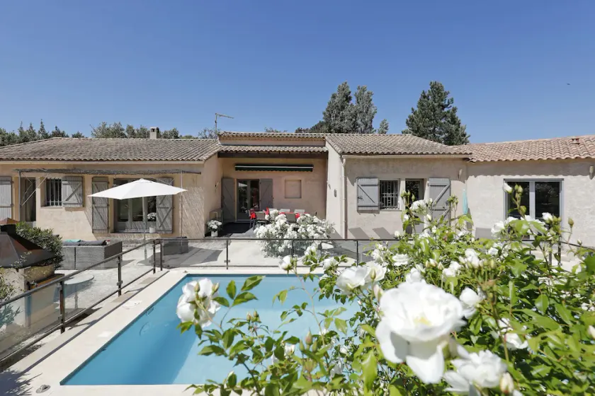 True haven of peace ideal for holidays in family or with friends - Image 1