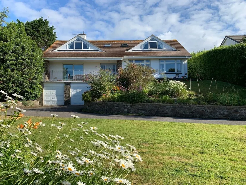5 bed holiday home nr Thurlestone & Hope Cove - Image 1
