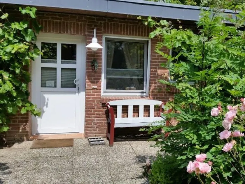 Cottage on the Schwentine - Image 1
