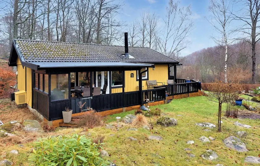 3 Bedroom Lovely Home In Åsljunga - Image 1