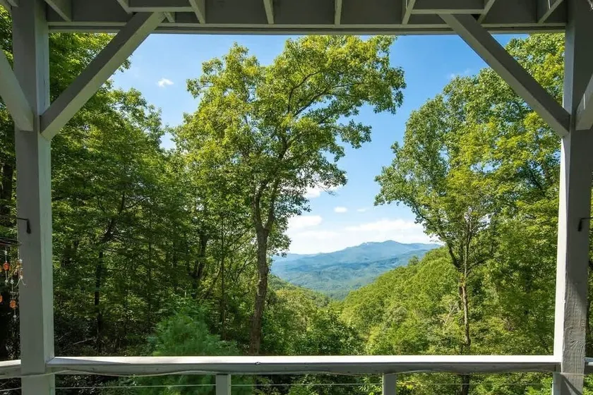 Treehaven - Magical Mountain Retreat, Views, Upsca - Image 1