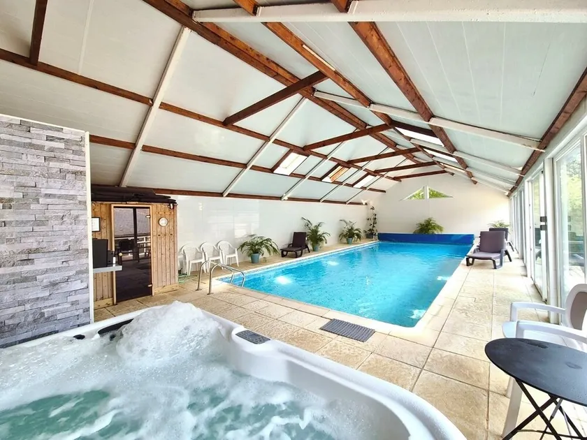 Magnific +++ ent 18. århundrede, 5 * Luksus Holiday / Fitness Resort - Image 1