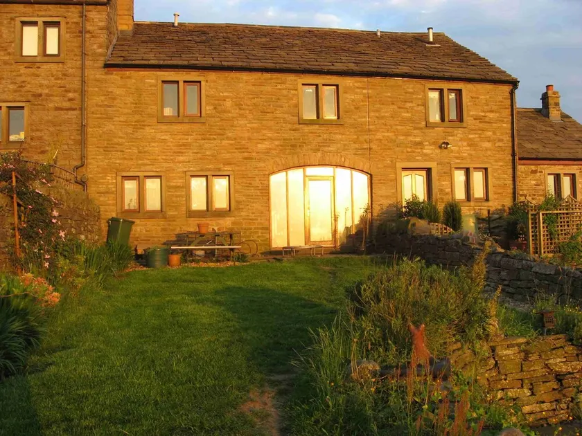 Charming Barn Conversion, Sleeps 6, With Stunning Rural Views - Image 1