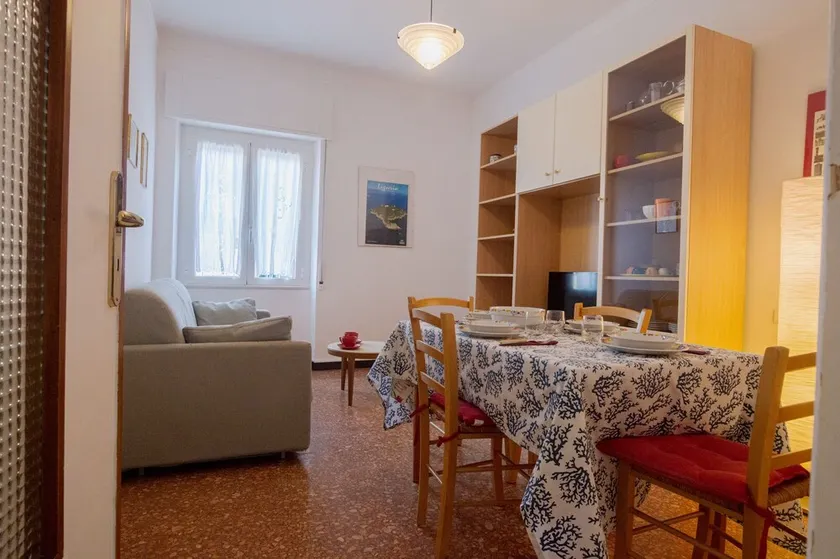 Three-room air conditioning sleeps 6 100 meters from the sea 3rd floor lift - Image 1