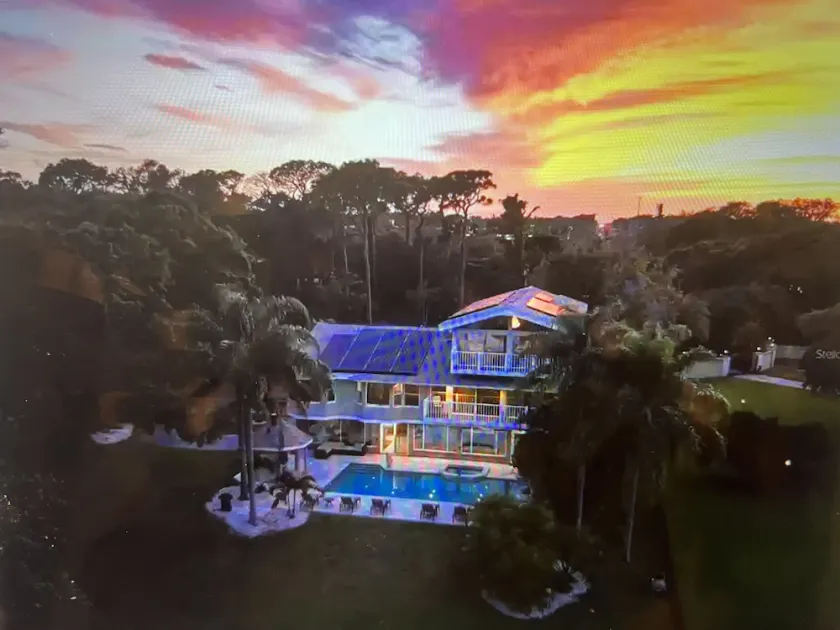 Upscale Executive Estate på Lake Tarpon - Image 1