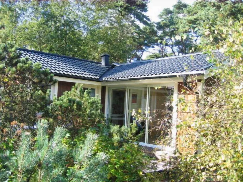 Exclusive beach house 40 meters from the sea, cycling and walking trails around the corner. - Image 1