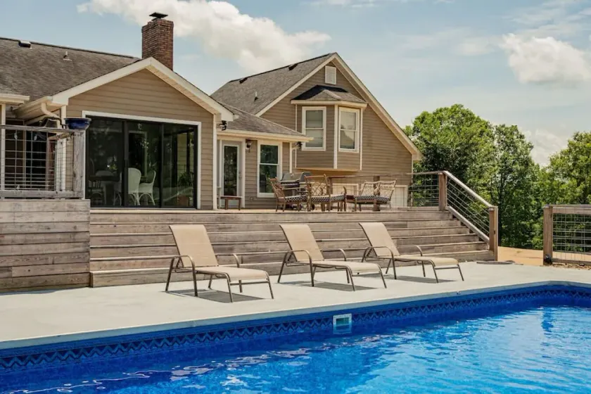 Moments Happen Here: 10 acres - Image 1