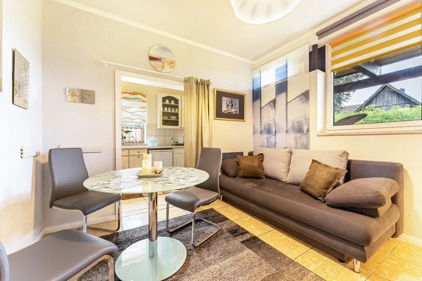 Apartment \"2\" with Wi-Fi & Terrace - Image 1