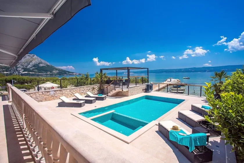 Beachfront Villa Draga with 32sqm private, heated pool, 4 bedrooms, sea view - Image 1
