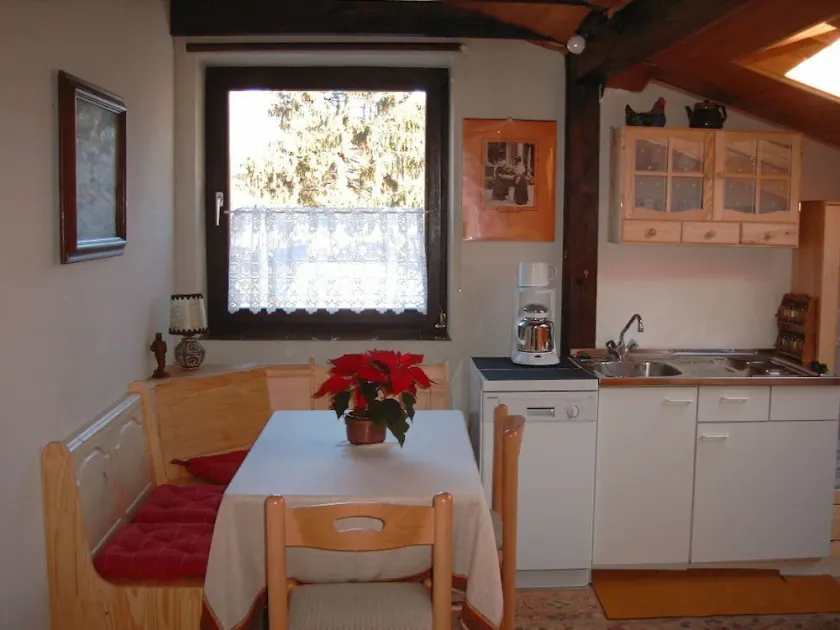 Apartment WIENERWALDquiet, conveniently located, villa-green area, pet-friendly - Image 1