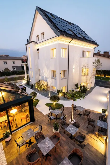 Resort Beatrice - Luxury Apartments - Pool & Sauna & Parking - Image 1