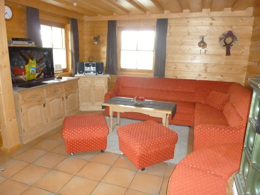Rustic mountain hut with panoramic view and close to the slopes - Image 1