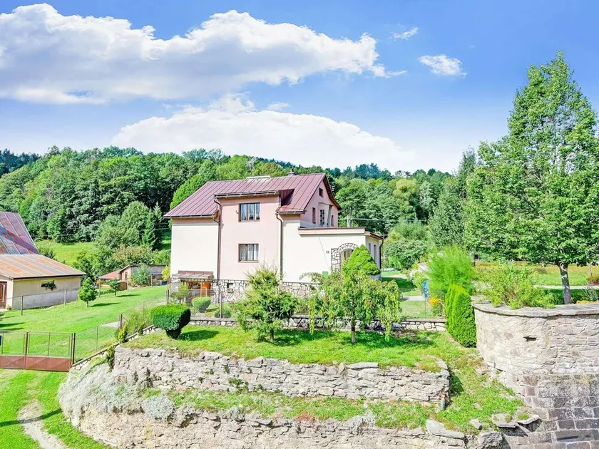Lavish Cottage Near Ski Area in Cerny Dul - Image 1