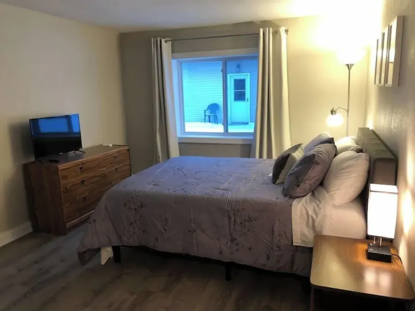The Family - Entire private  2 bed/ 2 bath Apt - Image 1