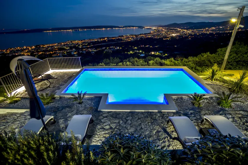 Opinión de la colina es la casa dálmata con piscina climatizada en Kaštela entre Split y Trogir - Image 1