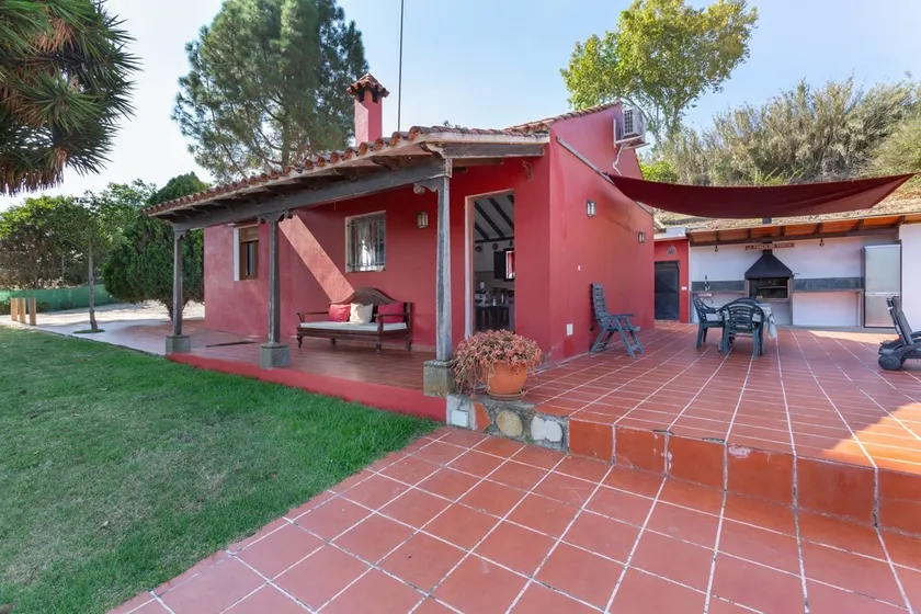 Cottage “La Finca de Teror” with Terrace, Mountain Views & Garden - Image 1
