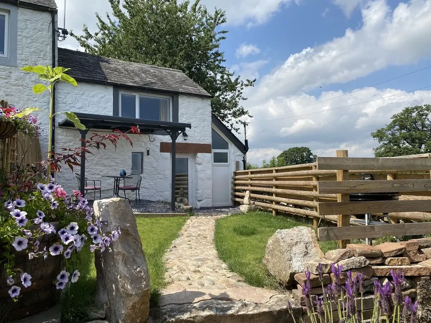 Delightful One Bed Lake District Cottage - Image 1