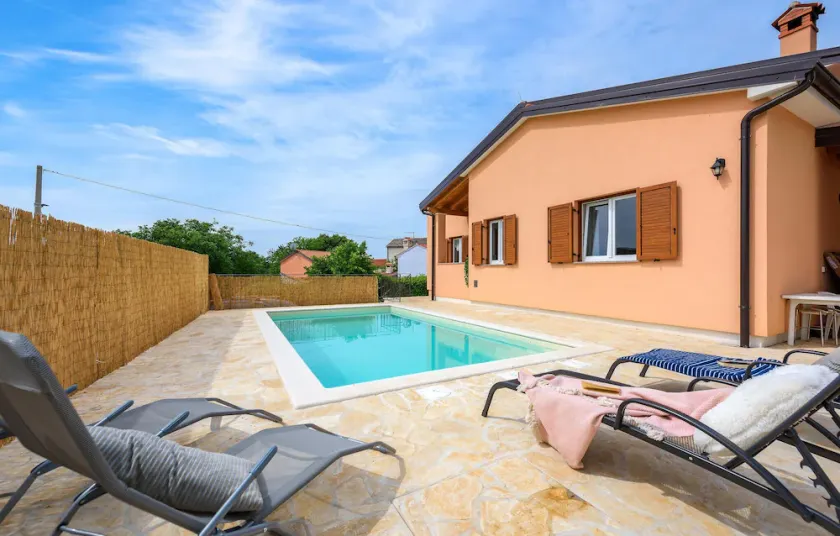 Beautiful Home In Buje - Image 1