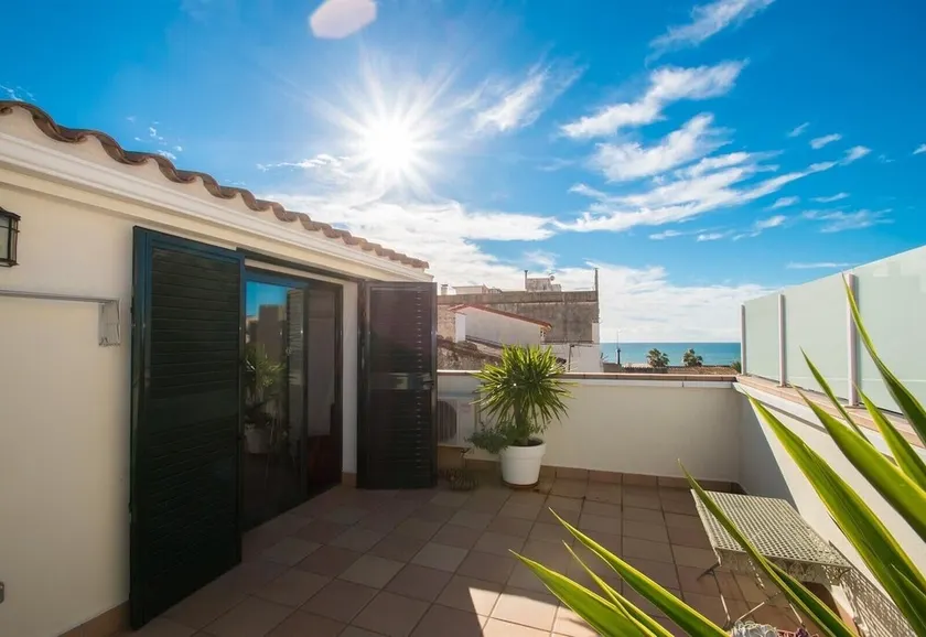 Blue Sea Apartment: con dos terrazas, vista a mar y al lado de la playa. - Image 1