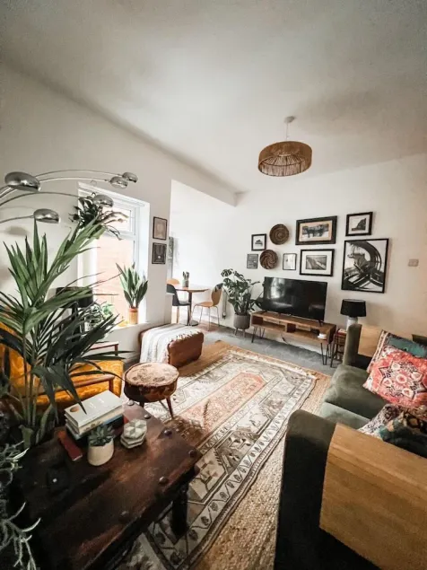 Stylish Central Cottage - Image 1