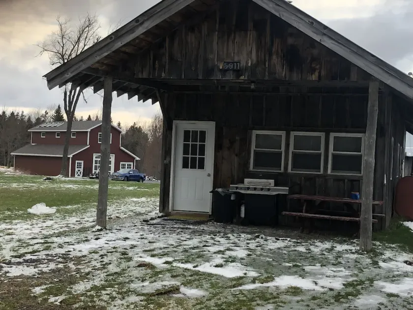 TUG HiLL Cabin on Twin Pond Farm - Image 1