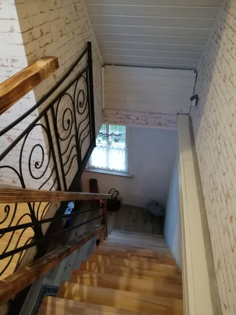 Guest house with 3 apartments, quietly located in the town center - Image 1