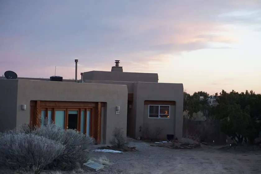 Ein einzigartiges Artisan / Yogi Haus in Eldorado, Santa Fe - Image 1
