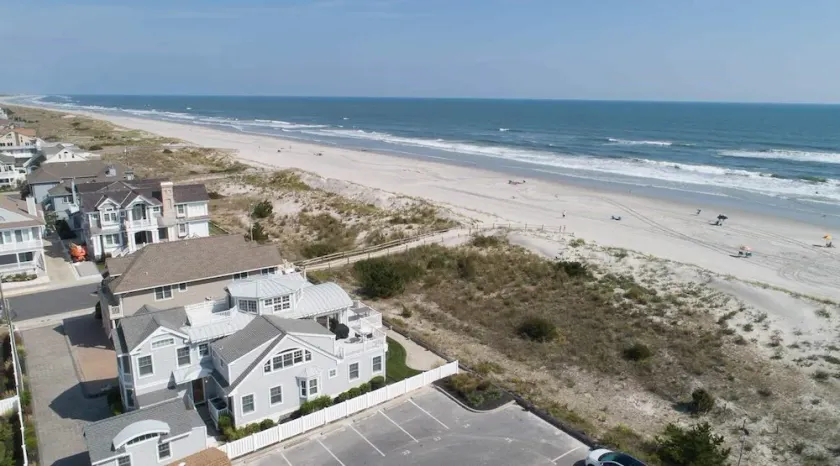 Beachfront House w/ POOL at 5 94th St. Stone Harbor & Avalon  PERFECT LOCATION - Image 1
