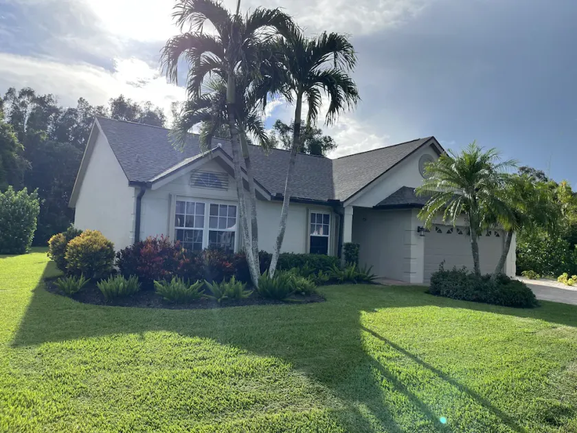 Fabulous home w/ new pool & spa.  Minutes to golf, shop, dine, and fun-in-sun. - Image 1