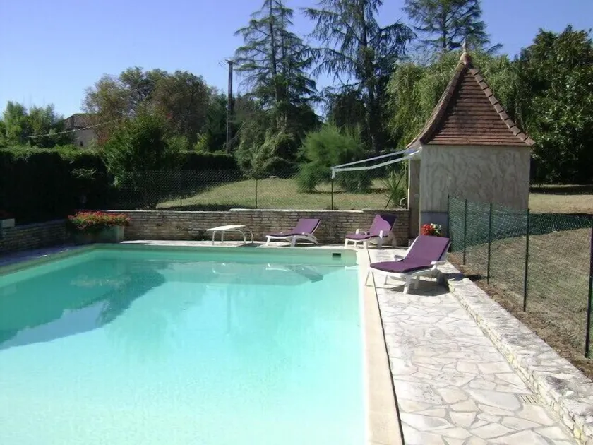 Villa con piscina y sauna. - Image 1