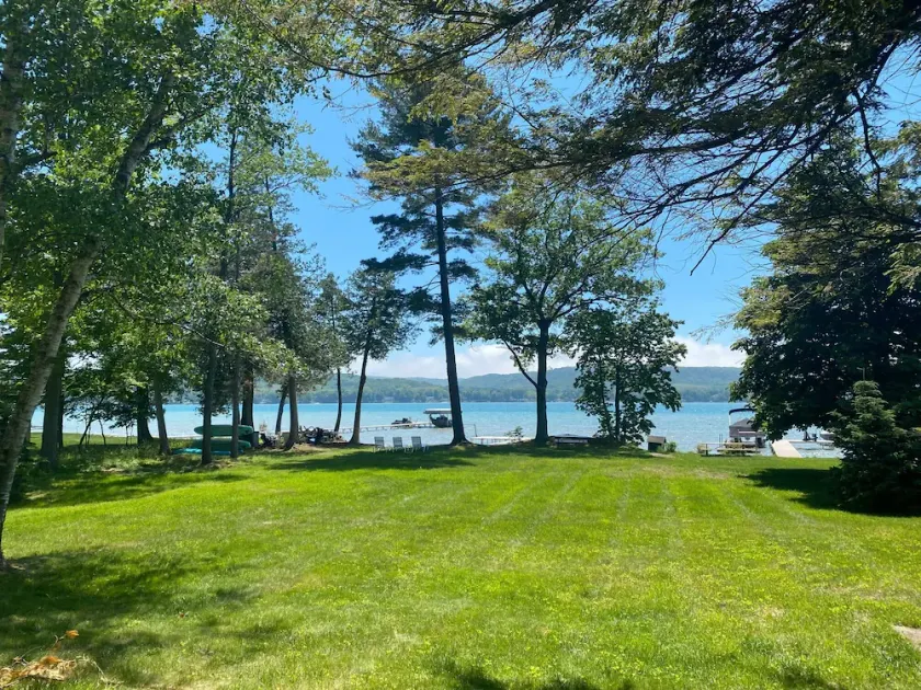 Great Lake House for the Family! - Image 1