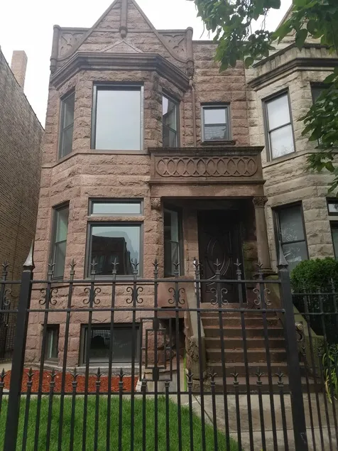 Geräumige Bronzeville Brownstone Gdn Ebene in der Nähe von Downtown & University of Chicago - Image 1