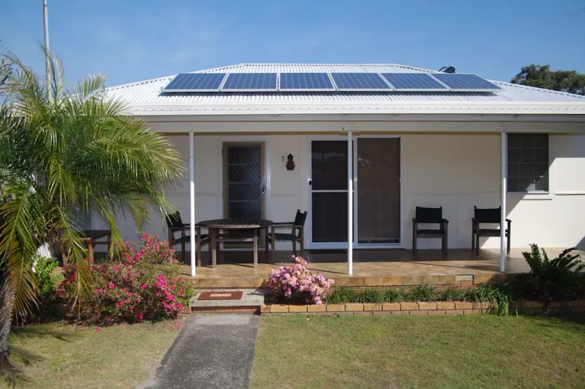 Level Cottage Close To Everything! - Image 1
