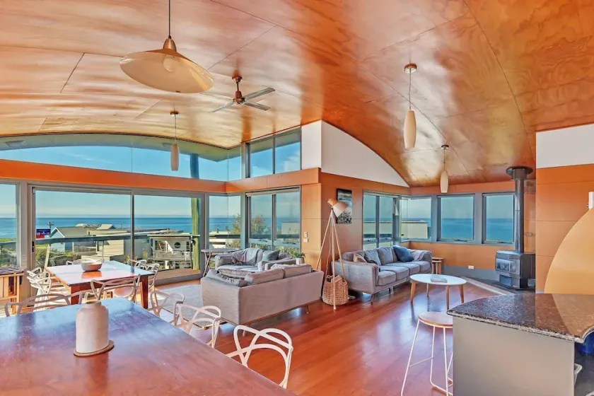 Phillip Island Waterfront House - Image 1