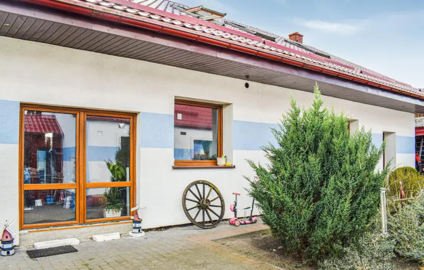 5 bedroom gorgeous home in Swierzno - Image 1