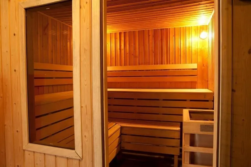 Apartment mit beheiztem Pool, Terrasse und Whirlpool - Image 1