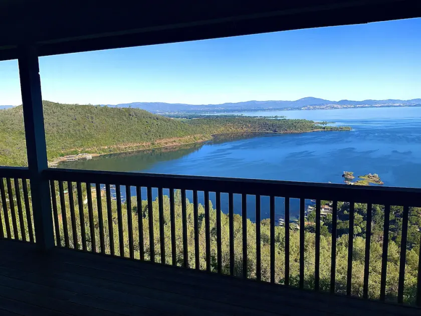 Unobstructed Views of the Lake! - Image 1
