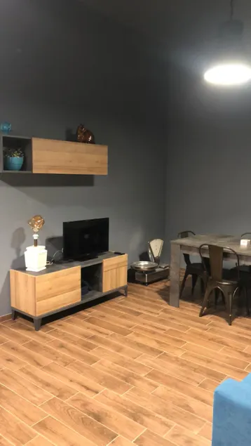 Apartment with kitchen - Image 1